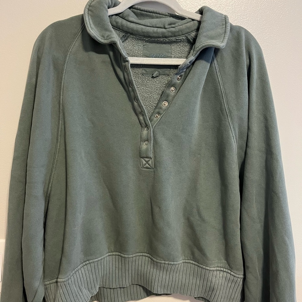 Aerie sweatshirt